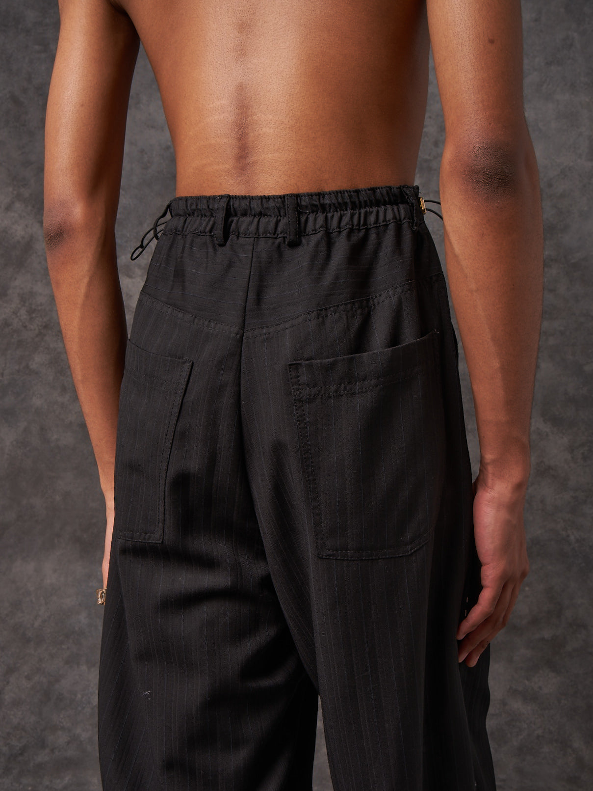 Sculpted Signature Pants with Embroidery