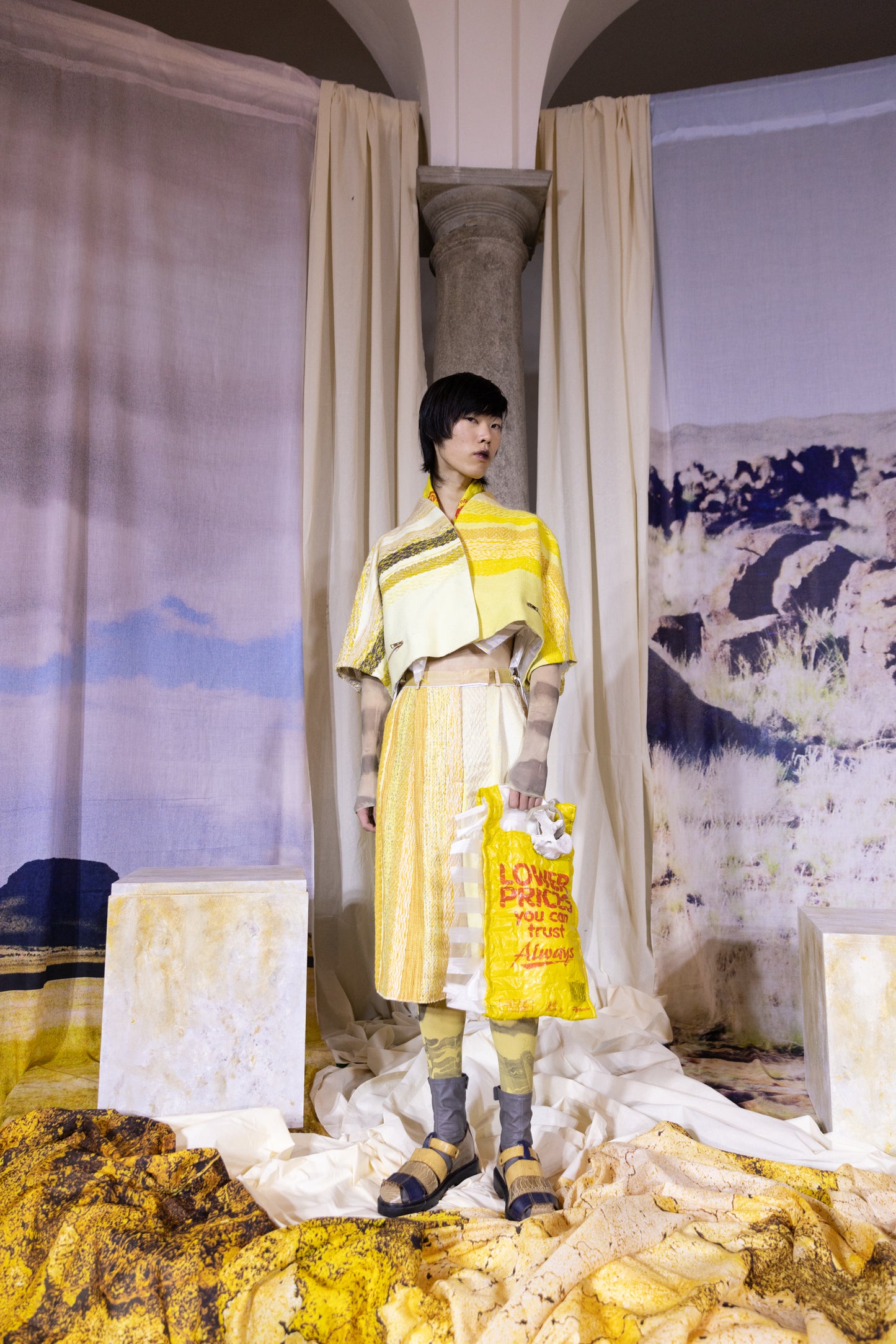 Artisanal Hand-Woven 'Sunny Scene' 3/4 Signature pants in Wool, Mohair & Viscose