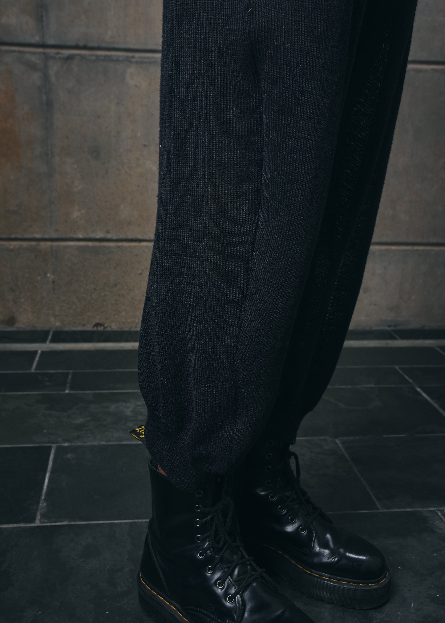 Arched Linen Knitwear Pants