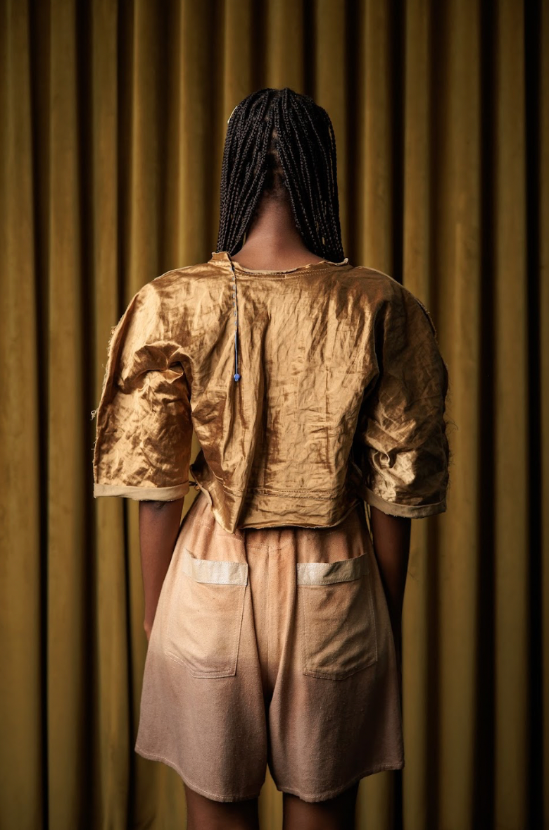 Enzo Orient Sculpted Top