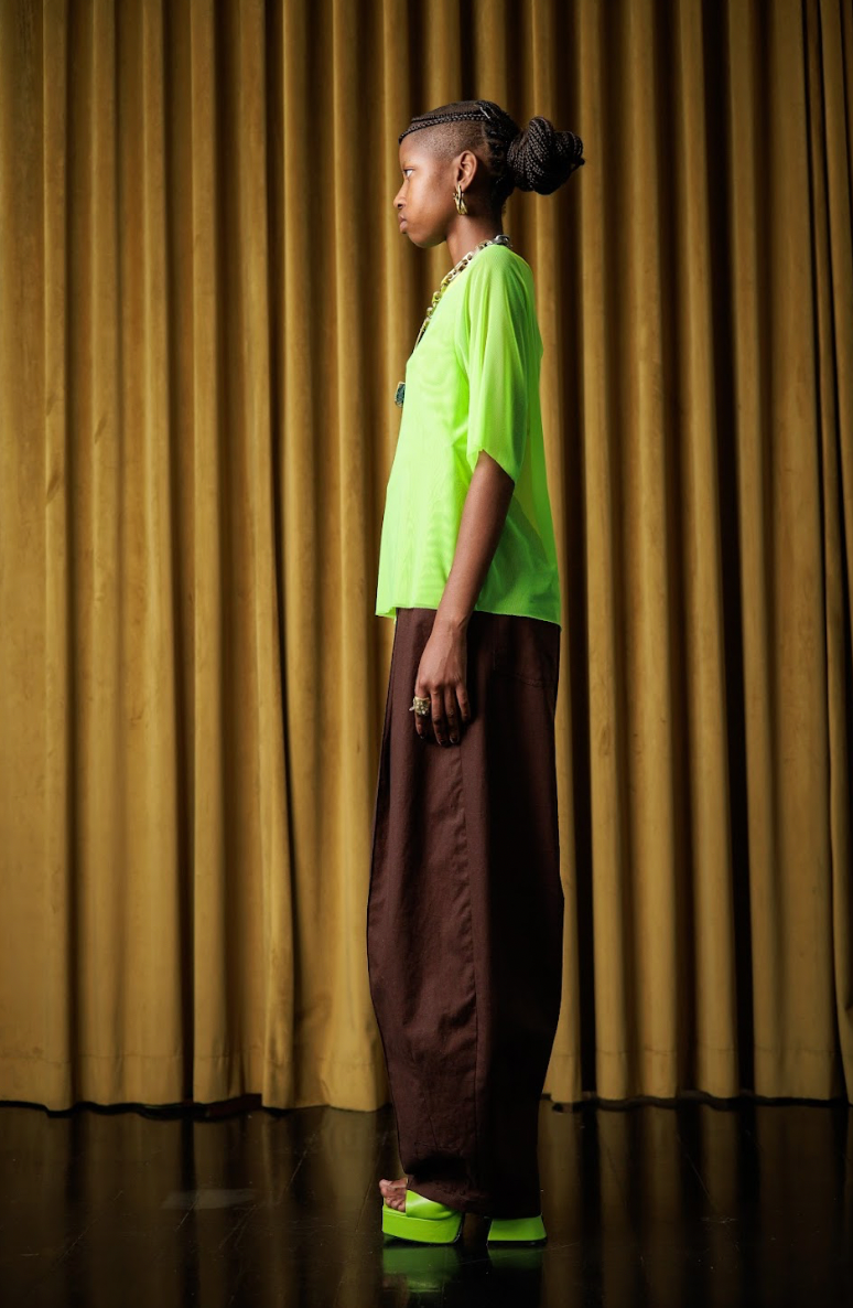 Lumo Green Boat Neck T-shirt in Stretch Mesh