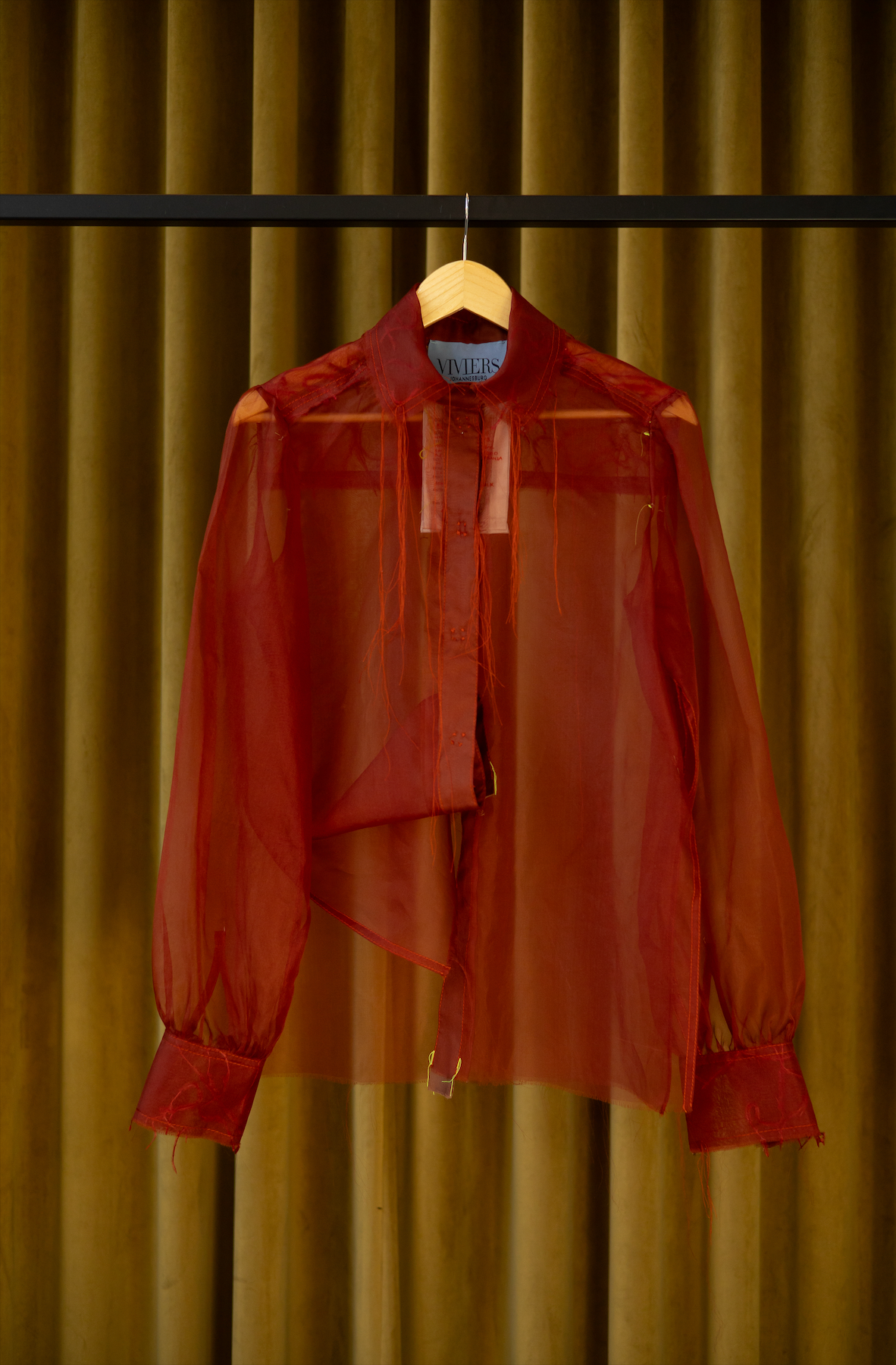 Morning Star Gathered-Sleeve Classic Shirt in Couture Silk Organza
