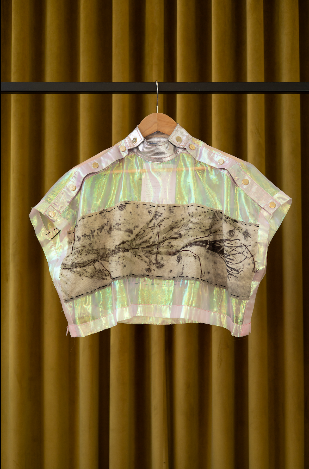 Casuarina Needles and Spearmint Gum Pink Metallic Popper T-Shirt