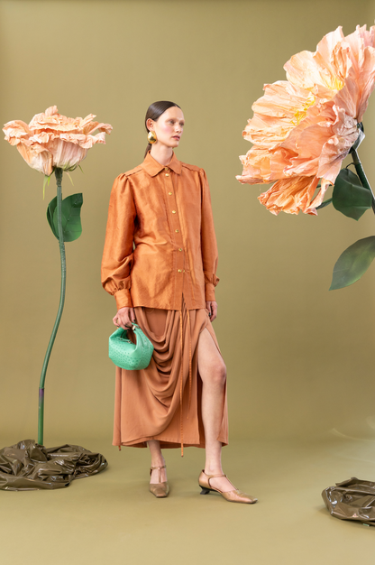 Anthirium Gathered Sleeve Shirt in 100% Silk