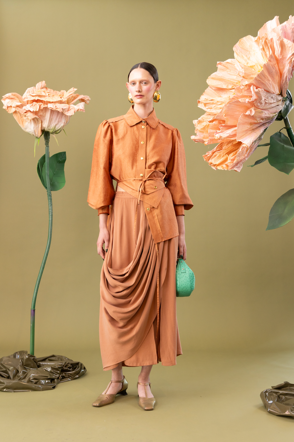 Anthirium Gathered Sleeve Shirt in 100% Silk