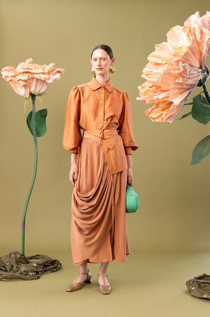 Anthirium Gathered Sleeve Shirt in 100% Silk
