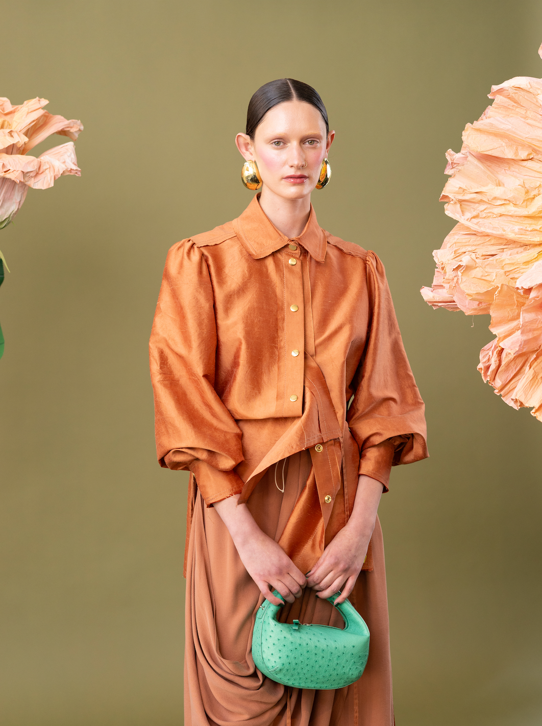 Anthirium Gathered Sleeve Shirt in 100% Silk