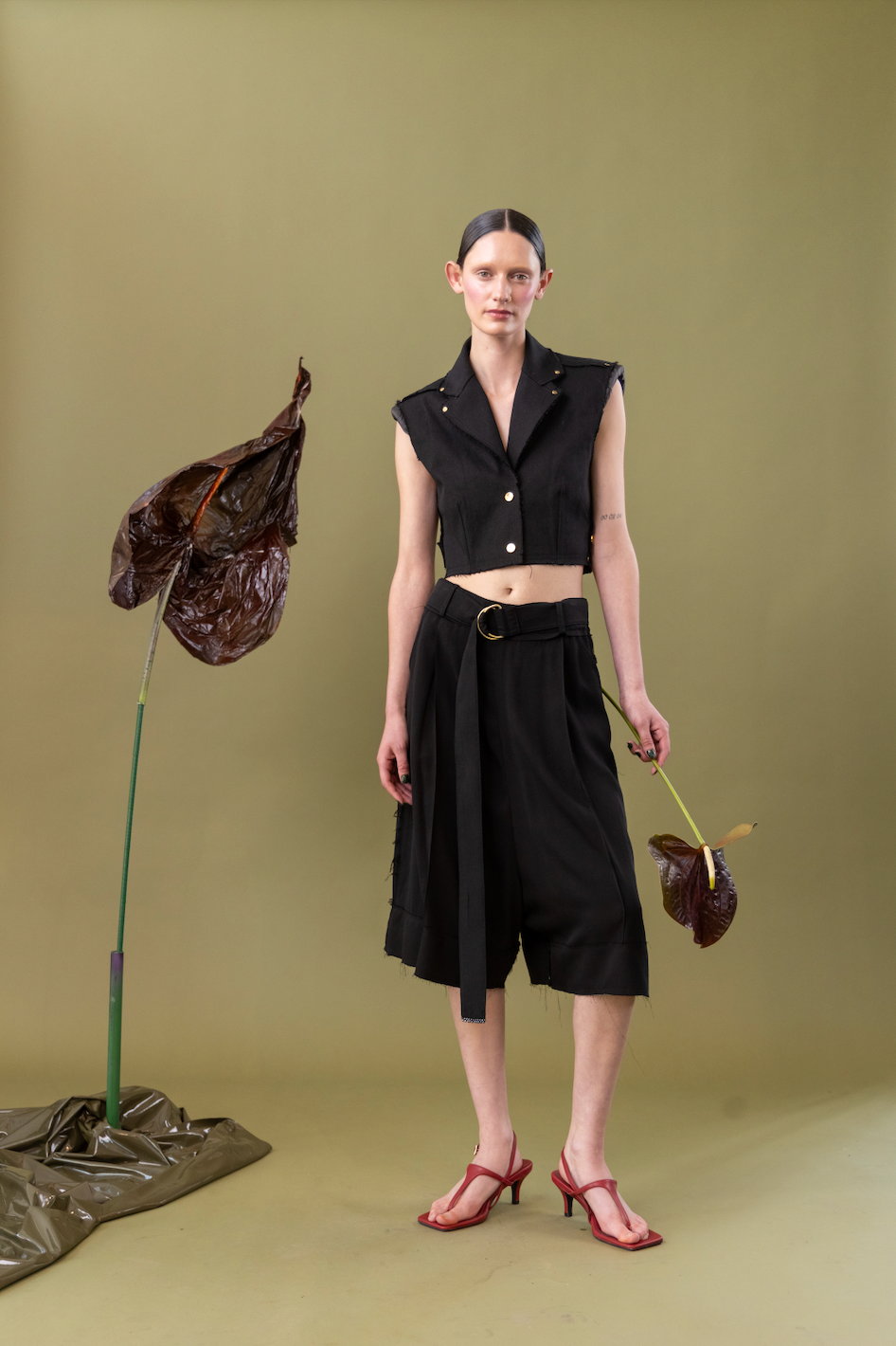 Black Orchid Bermuda Shorts in 100% Tencel