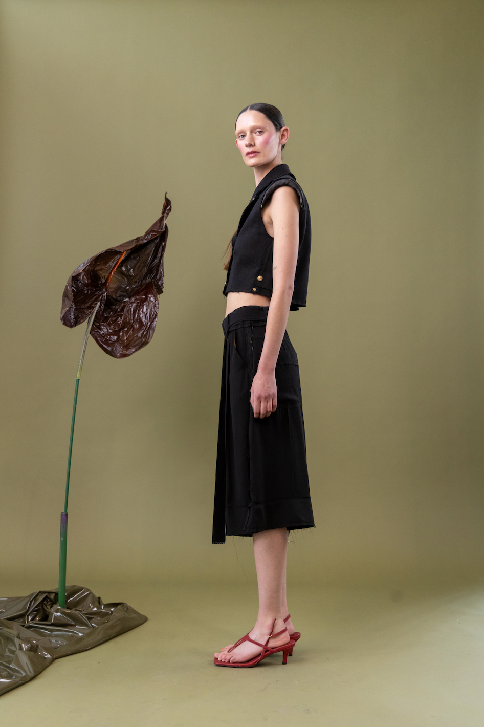 Black Orchid Bermuda Shorts in 100% Tencel
