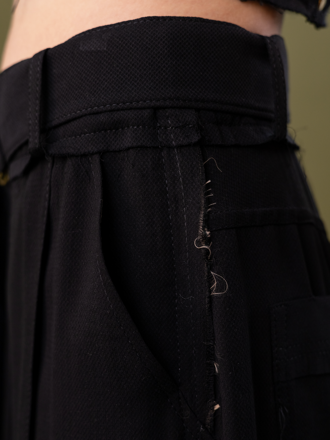 Black Orchid Bermuda Shorts in 100% Tencel