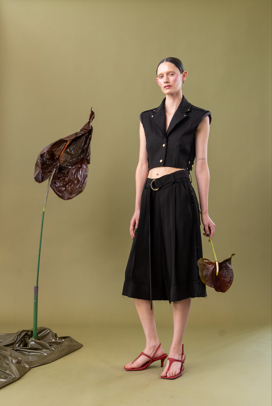 Black Orchid Bermuda Shorts in 100% Tencel