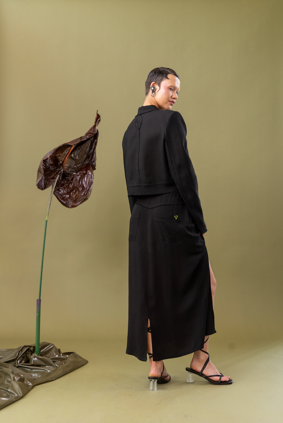Japanese Grass Double-Breasted Cropped Jacket in Linen Raffia