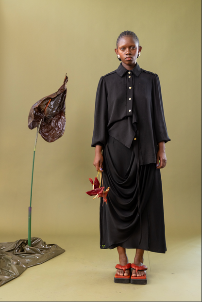 Black Tulip Gathered Sleeve Shirt in 100% Tencel