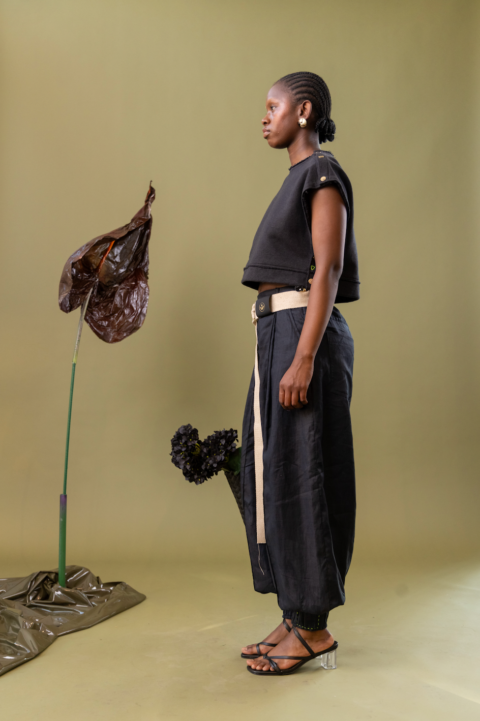 Midnight Bloom Cropped Popper Top in Organic Hemp