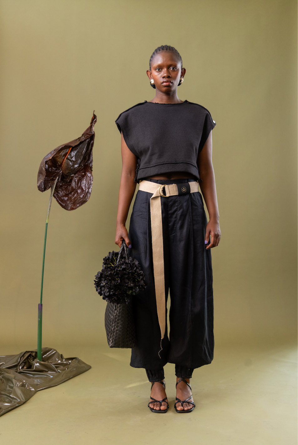 Midnight Tailored Balloon Pants with Cuff in 100% in Linen