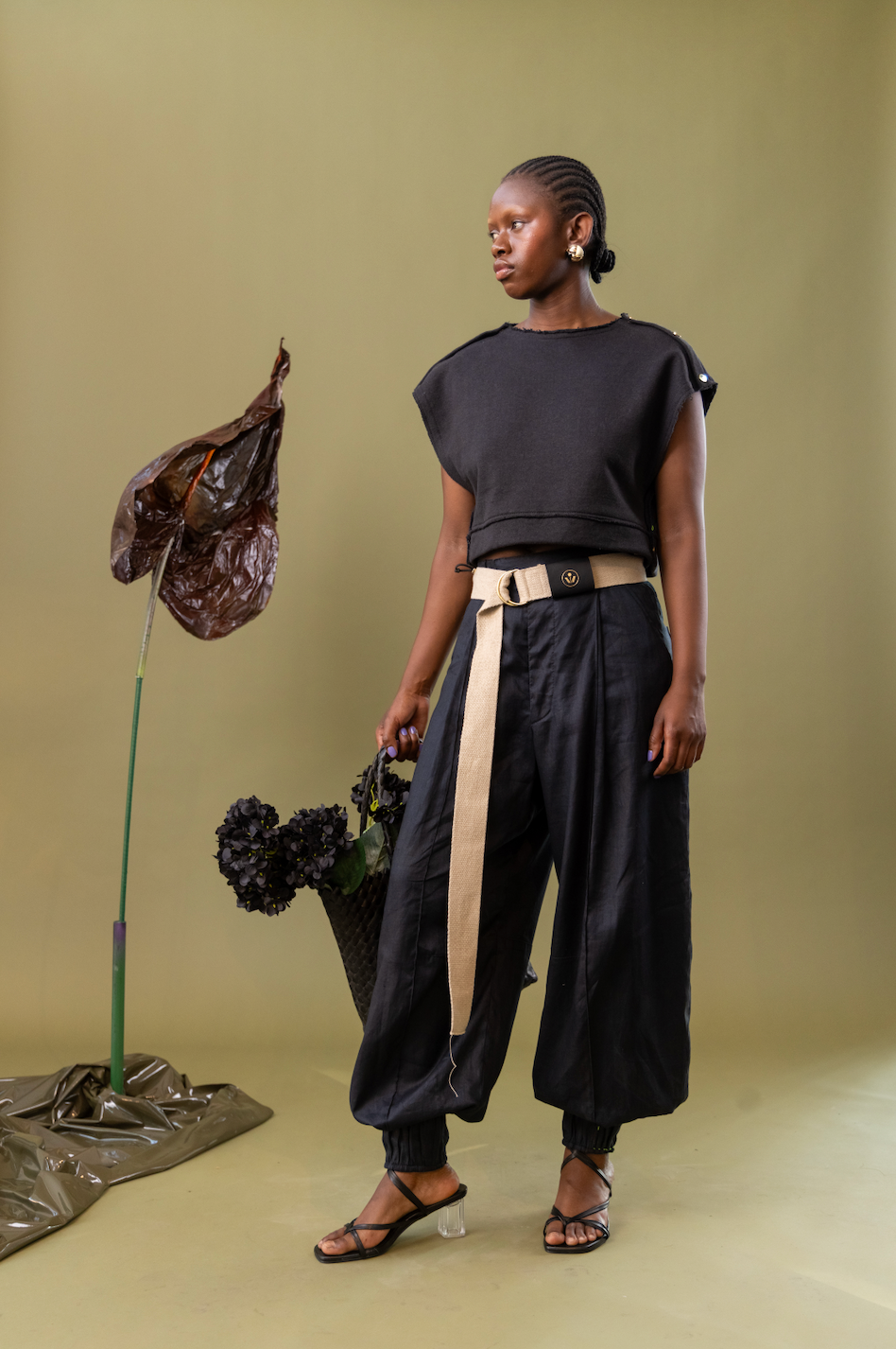 Midnight Tailored Balloon Pants with Cuff in 100% in Linen