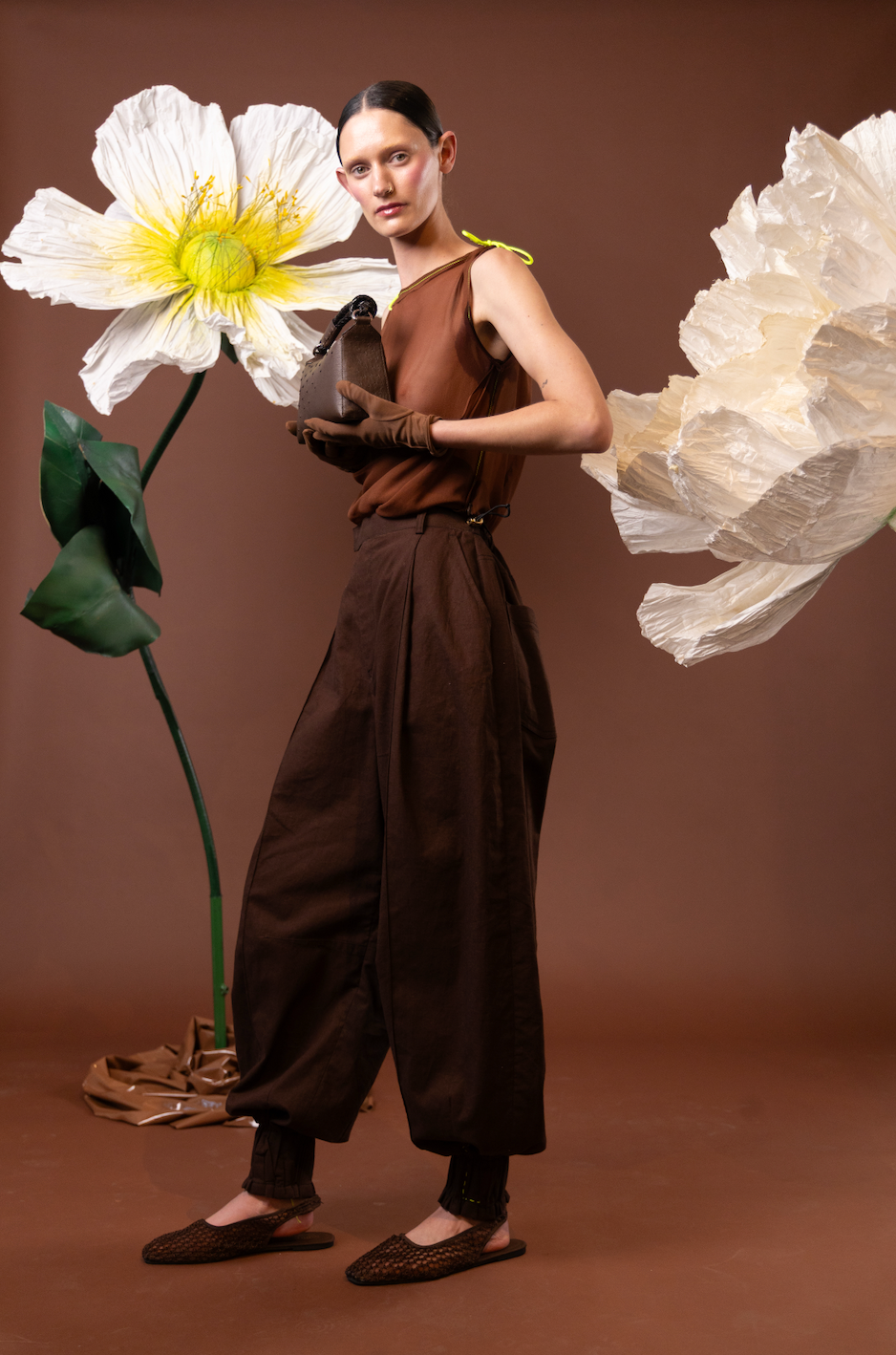 Fernshoot Chocolate Balloon Pants in 100% Linen
