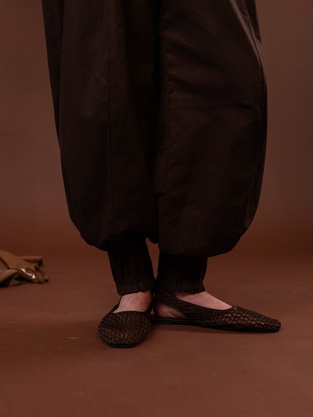 Fernshoot Chocolate Balloon Pants in 100% Linen