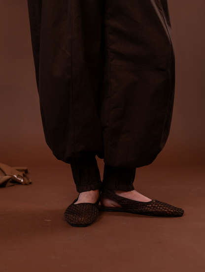 Fernshoot Chocolate Balloon Pants in 100% Linen