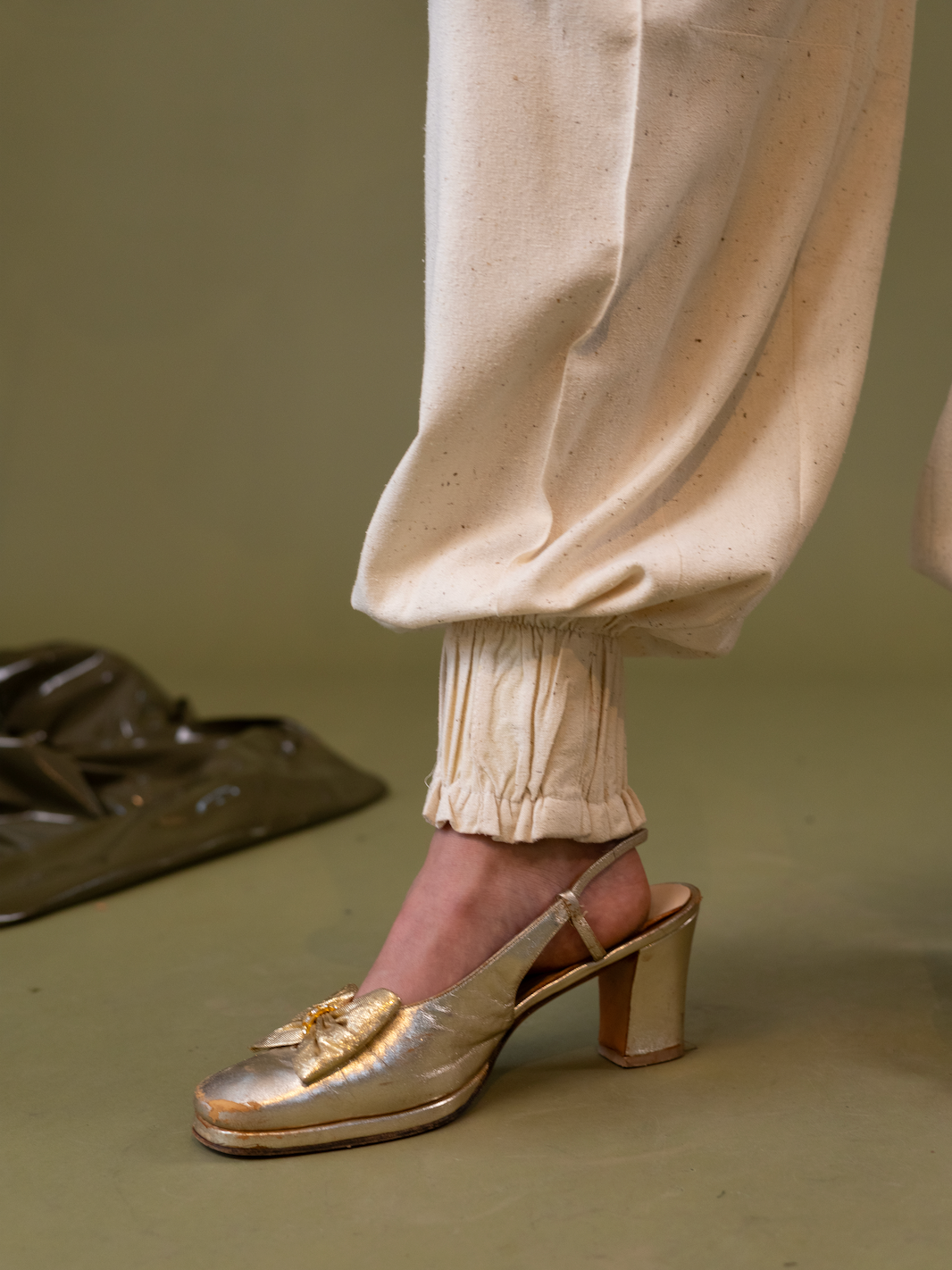 Tuberose Tailored Balloon Pants with Cuff in 100% Silk