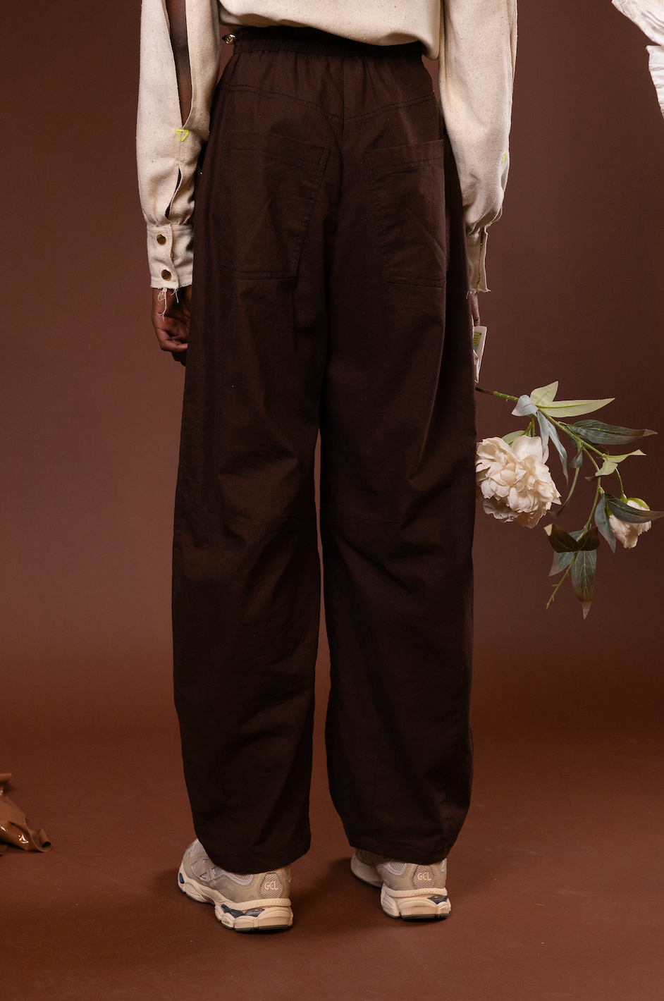 Chocolate Dahlia Signature Barrel Pants in 100% Linen