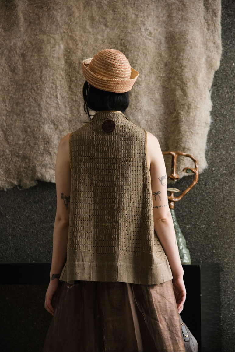 Last Straw Umbrella Top in Straw Raffia