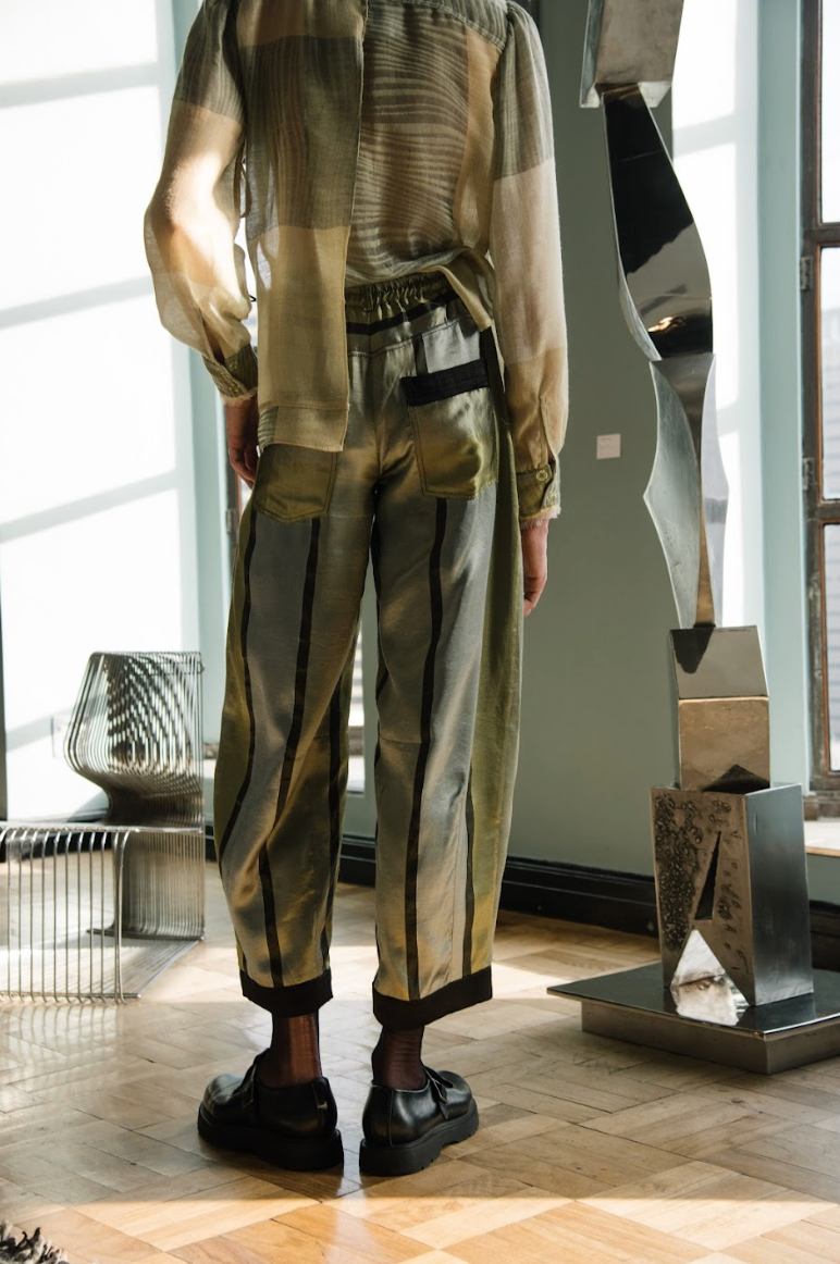 Moss Motley Barrel-Leg Pants in Couture Silk