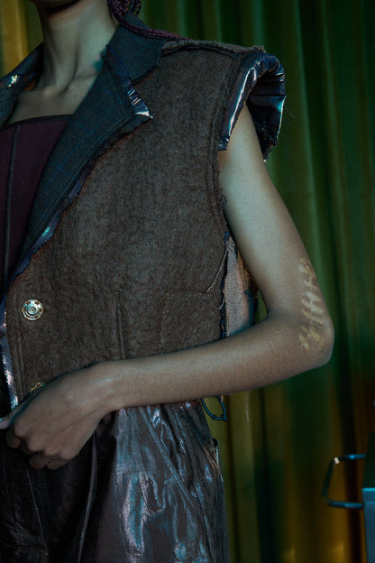 Hot Chocolate Gilet in Boiled Wool
